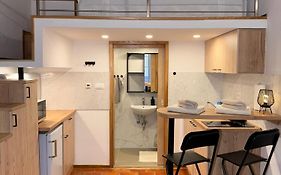 Zenroom Apartments